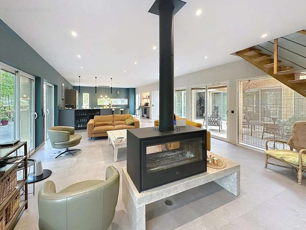 Photo 3 - Maison à LABASTIDE-MARNHAC