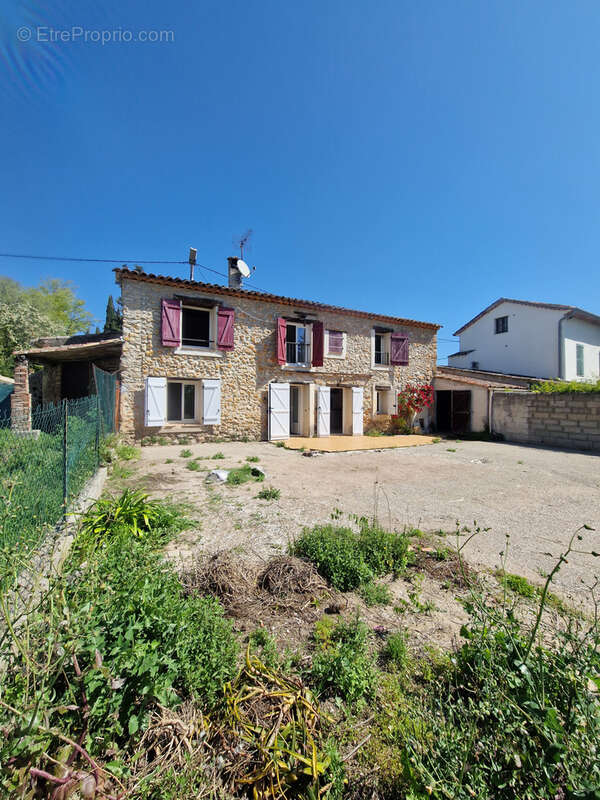 Maison à LORGUES