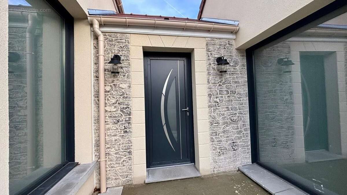 Maison à JOUARS-PONTCHARTRAIN