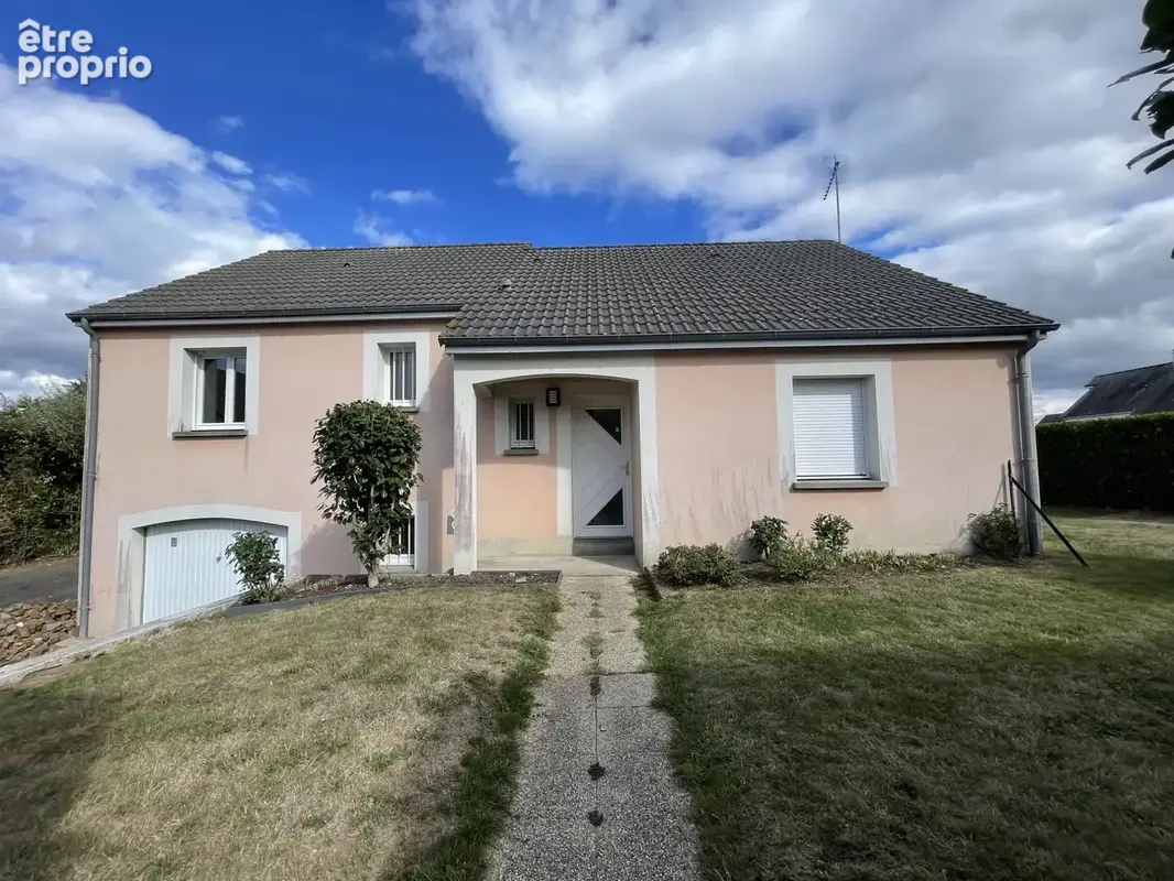 Maison 6 pièces 91 m² à vendre à Saint-Baudelle (53100) - photo 3