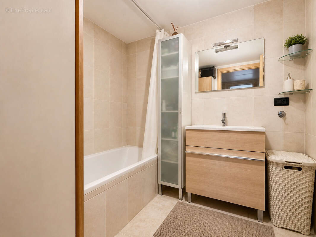 Appartement à ROQUEBRUNE-CAP-MARTIN
