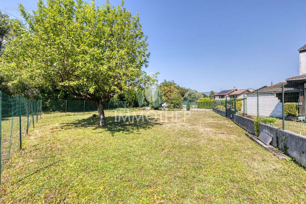 Maison 108 m² à Saint-Egreve  - photo 5