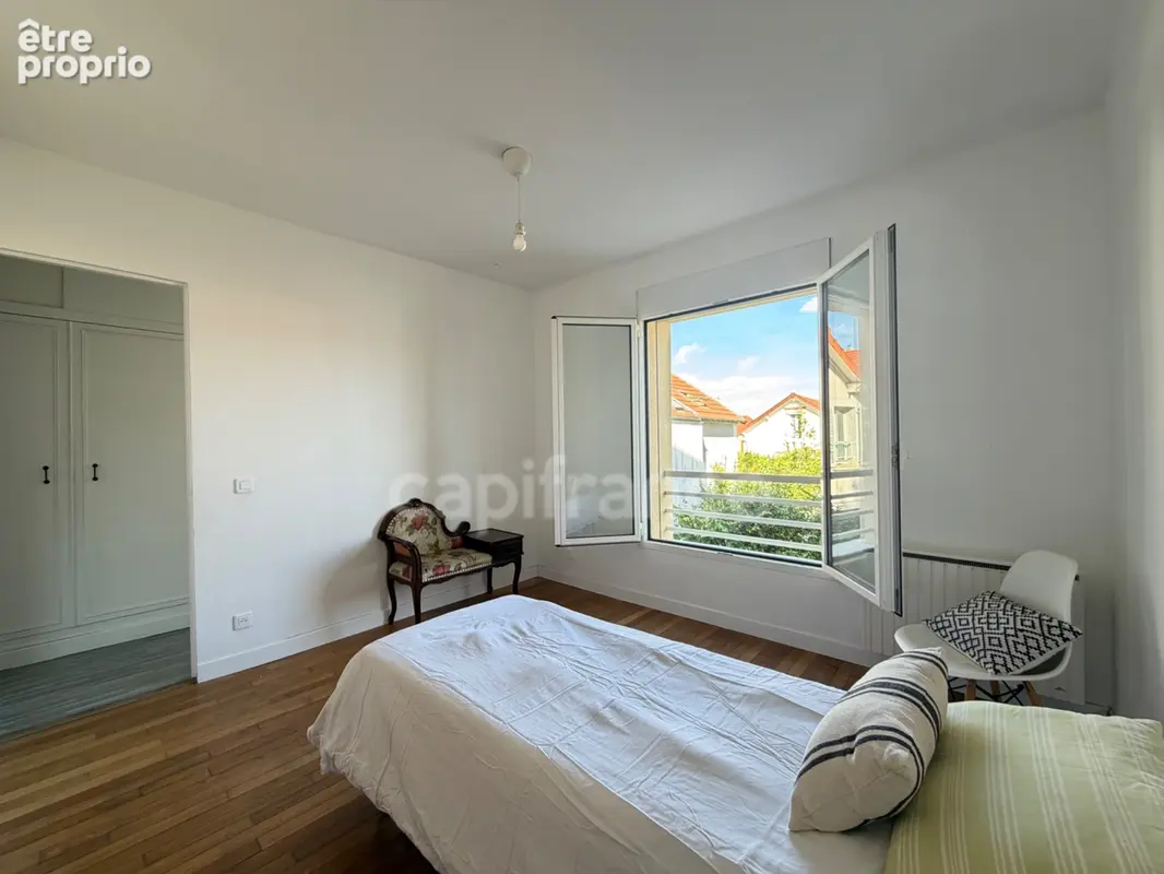 Versailles, A VENDRE MAISON RENOVEE  de 110 m2 au sol- 4 chambres- JARDIN- CALME et proximité des commodités - photo 15