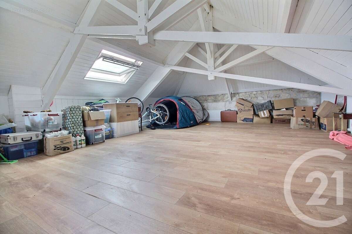 Maison à MORTAGNE-SUR-GIRONDE