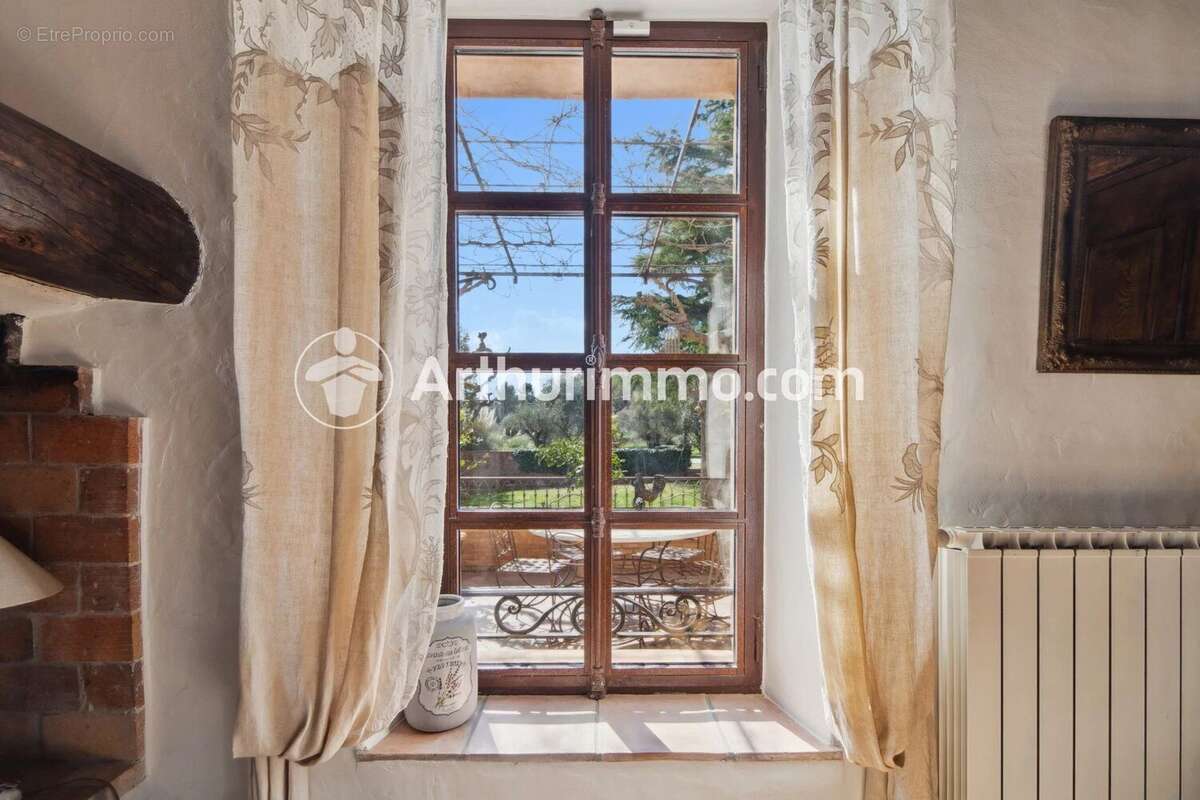 Maison à LE CANNET-DES-MAURES