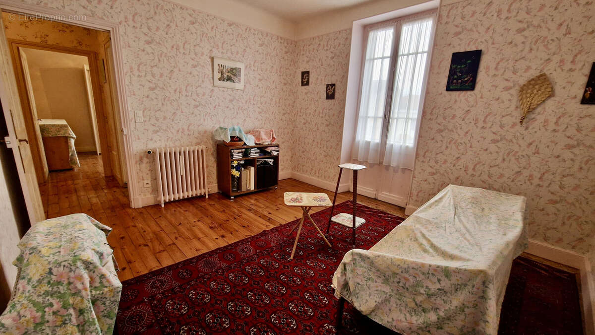 Maison à PAULHAGUET