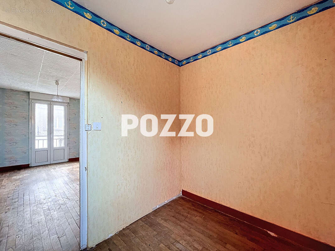 A VENDRE - Saint Hilaire Du Harcouet - Maison 2 pièce(s) 71.15 m² - Centre-ville - photo 11