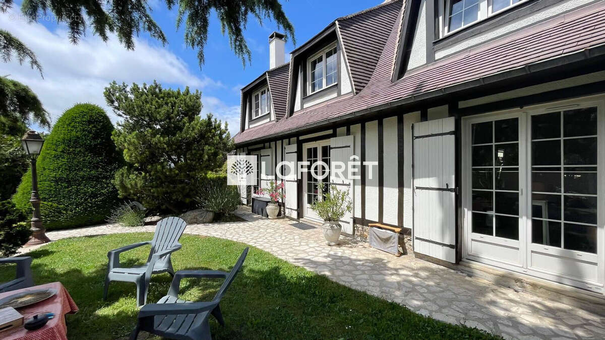 Maison à CONFLANS-SAINTE-HONORINE