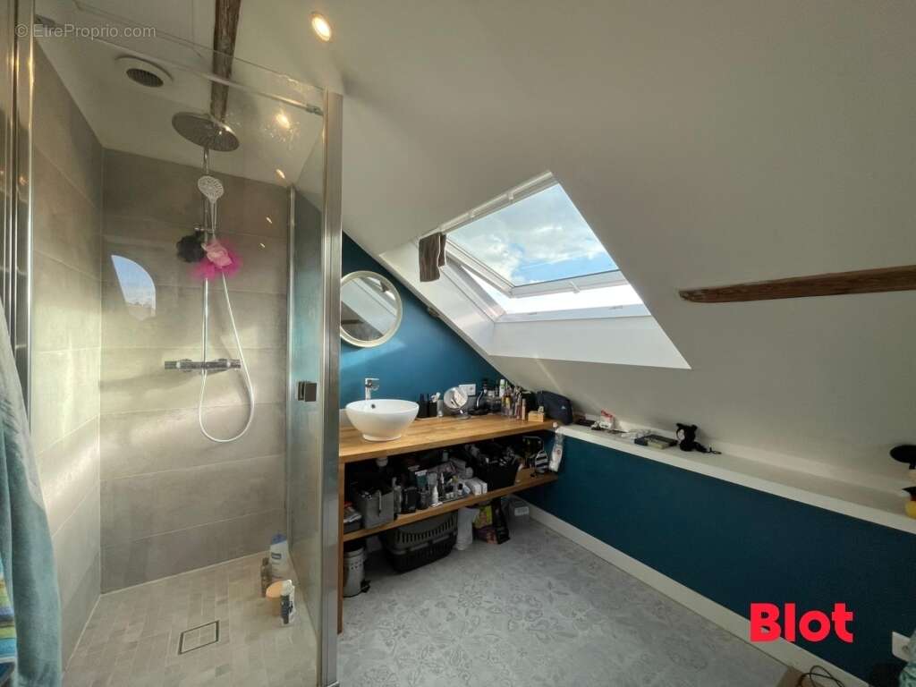 Appartement à BAIN-DE-BRETAGNE