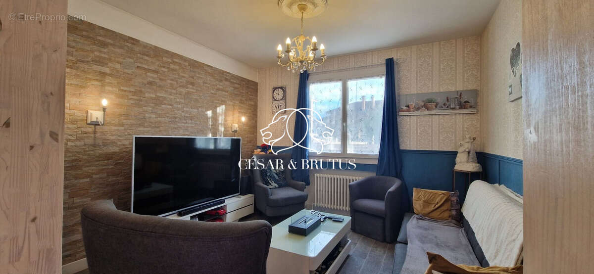 Maison à FEURS