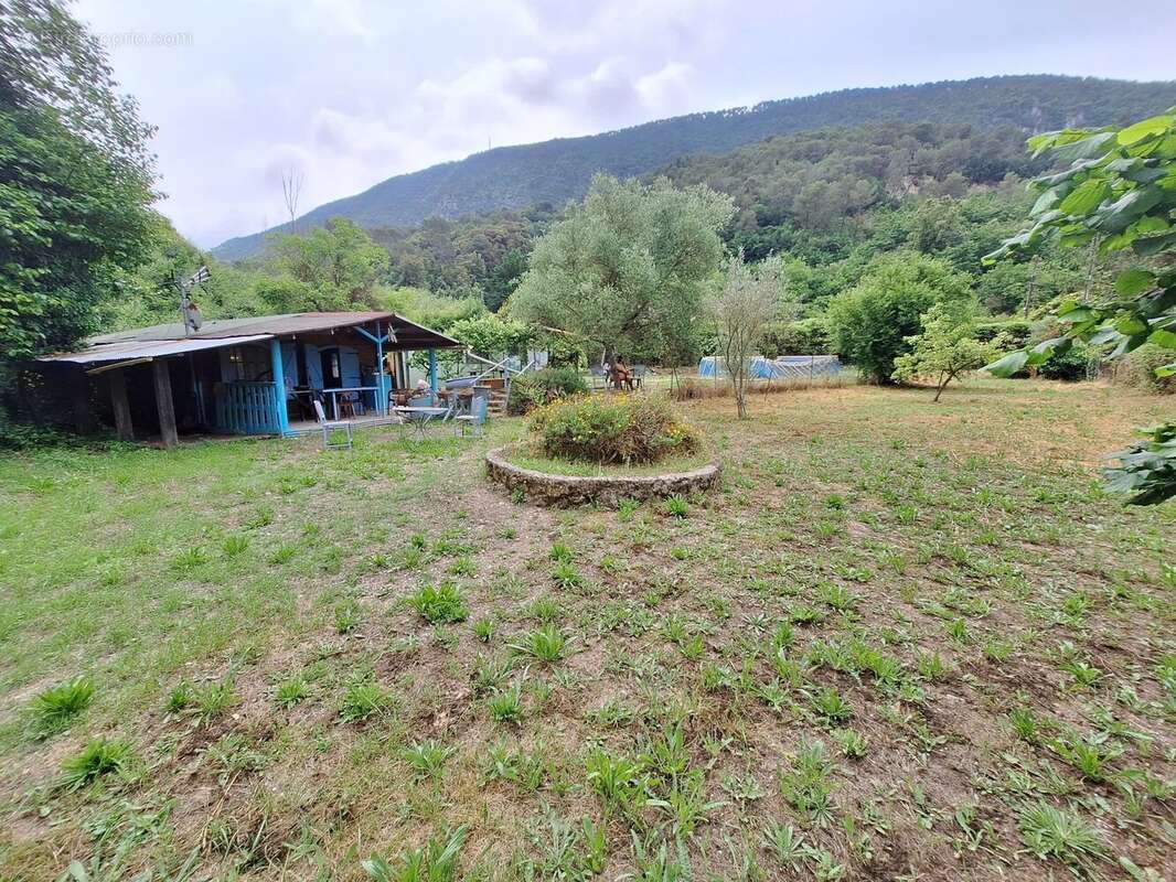 Terrain à LA TRINITE