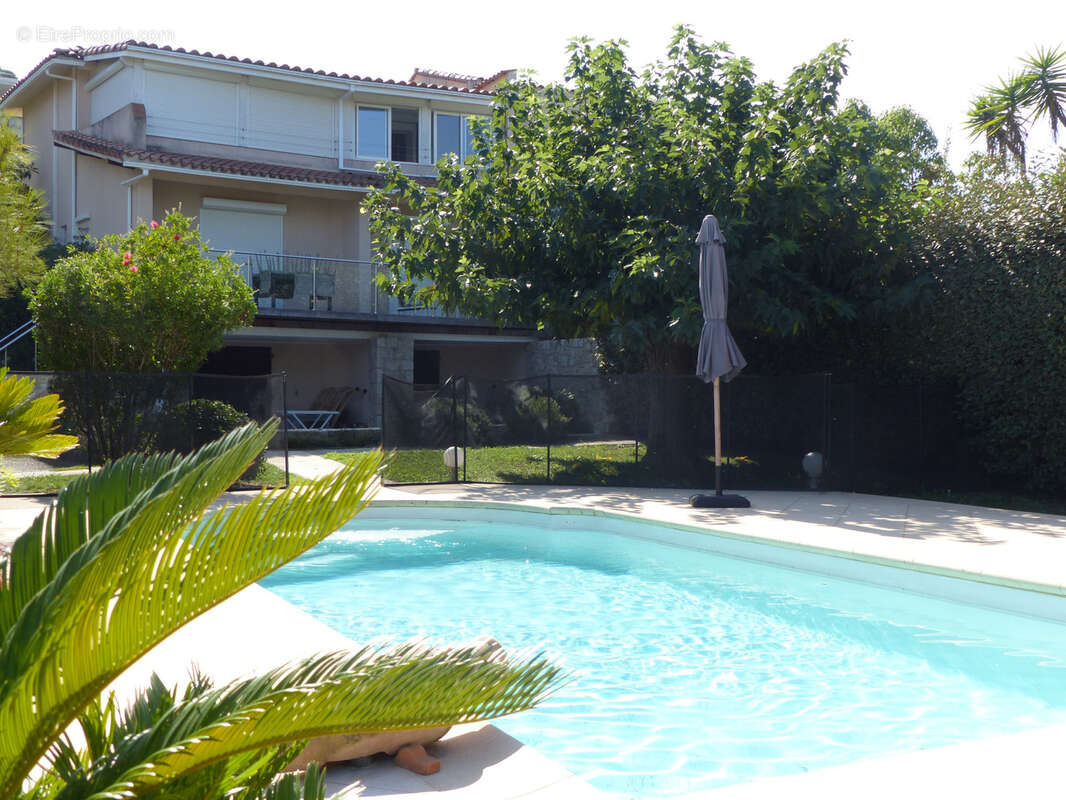 Porticcio villa bord de mer 7 pieces acces  direct plage - photo 9