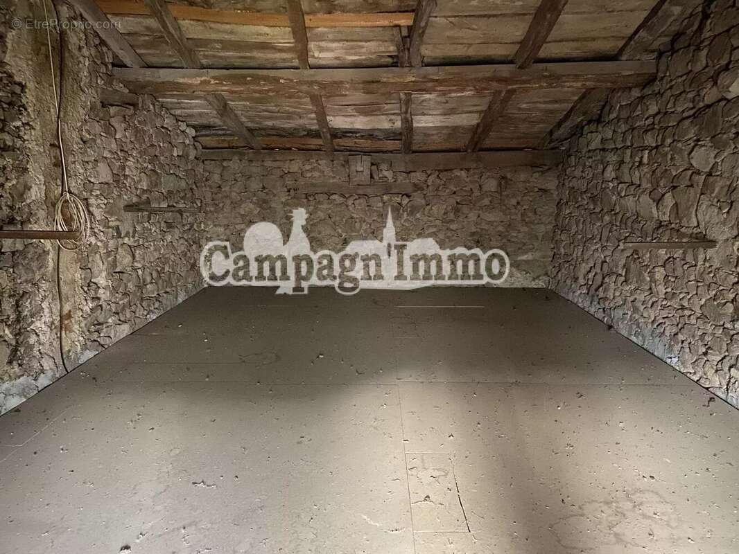 Maison à SAINT-FORGEUX