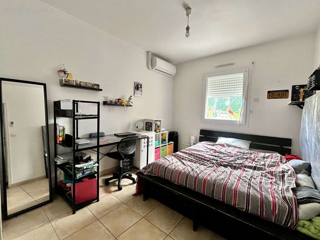 Maison à SAINT-ETIENNE-DE-MER-MORTE