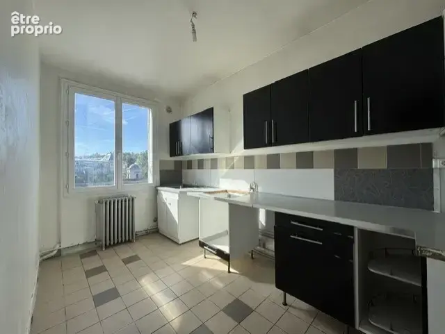 Immeuble en Pierre de 320 m2 - photo 2