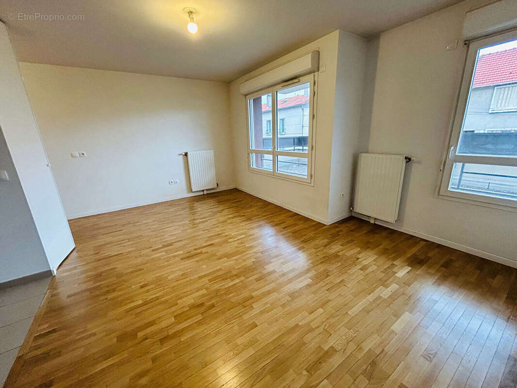 Appartement à LE PERREUX-SUR-MARNE