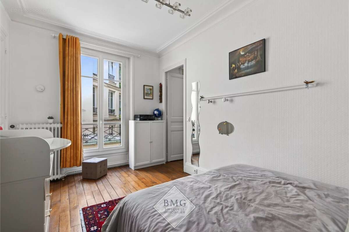 Appartement à PARIS-9E