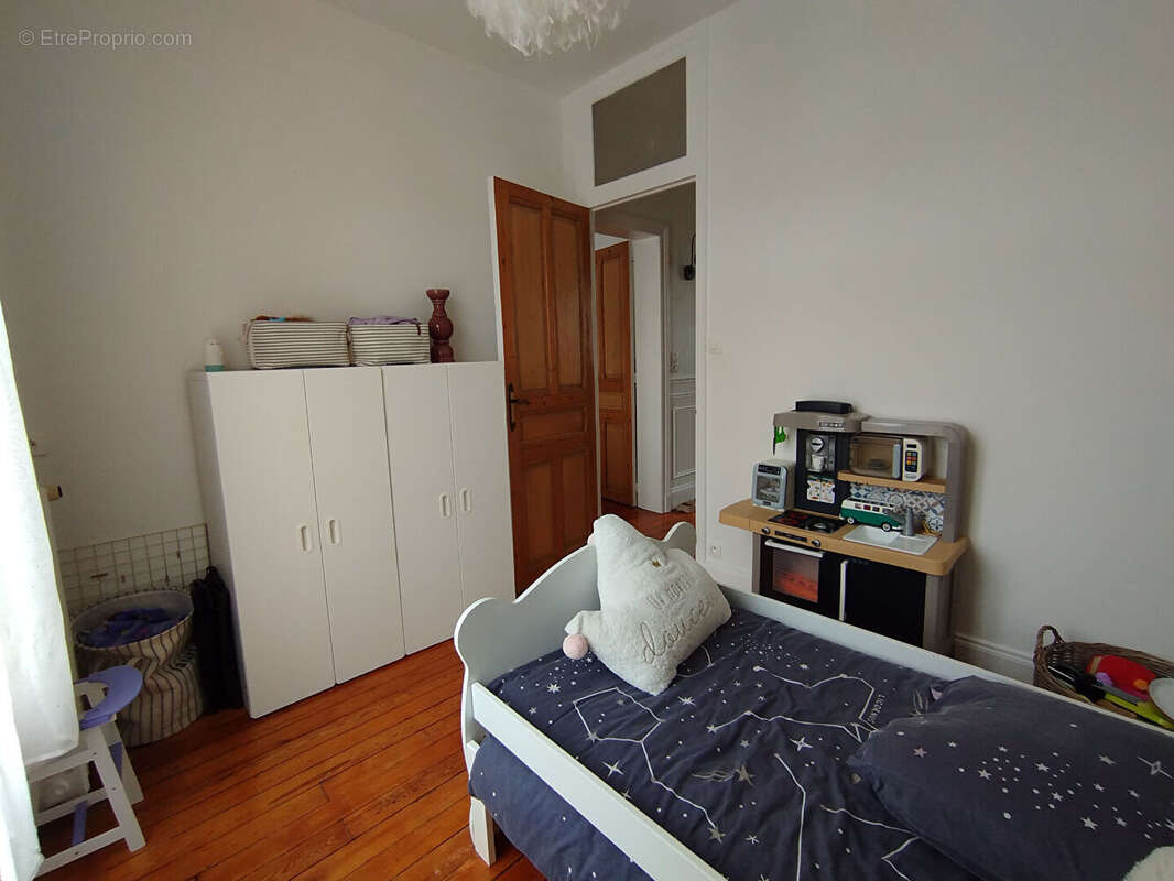 Maison à ORIGNY-SAINTE-BENOITE