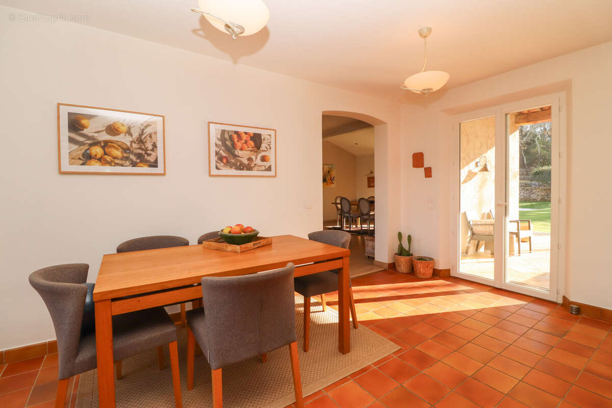 Maison à FAYENCE
