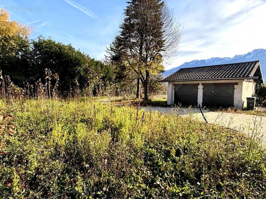 Terrain à MONTBONNOT-SAINT-MARTIN