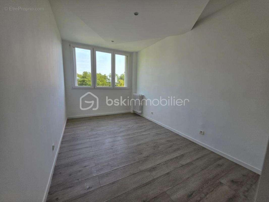 Appartement à VILLEMOMBLE