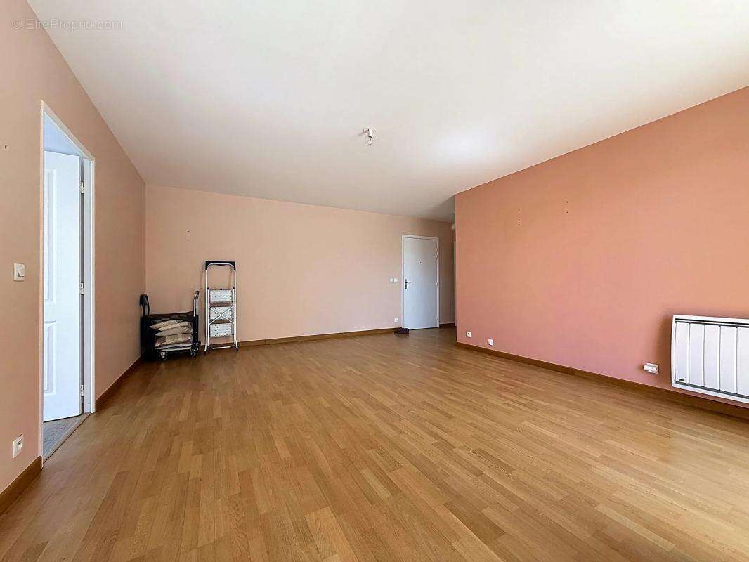 Appartement de 5 pièces de 95 m² à Osny - photo 2