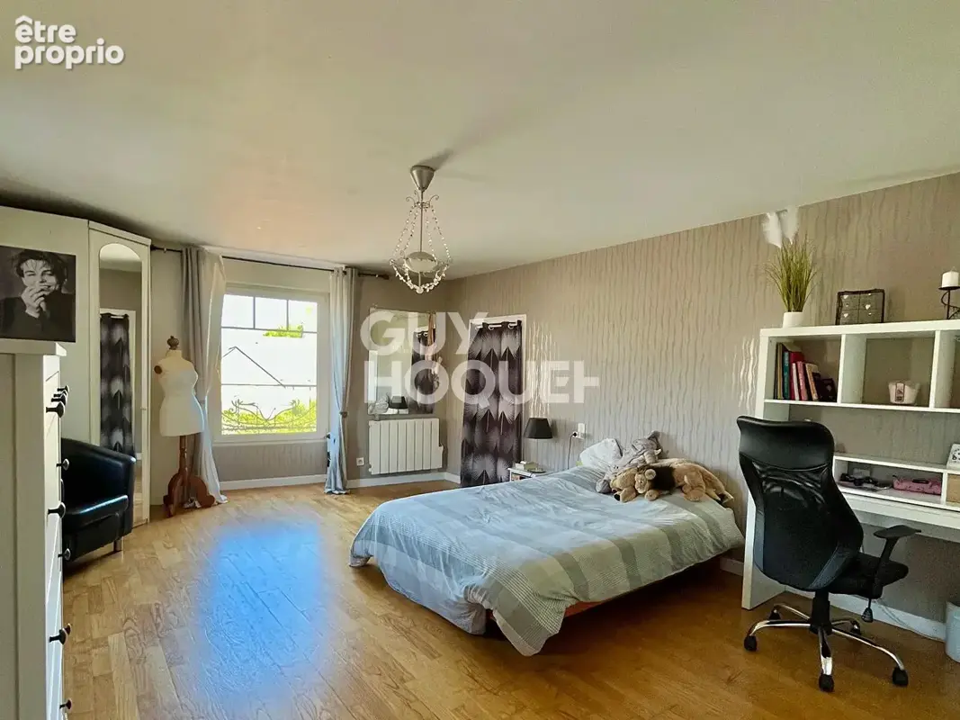 Grande maison rénovée 10 pièces à vendre à Château-Gontier-sur-Mayenne - photo 8
