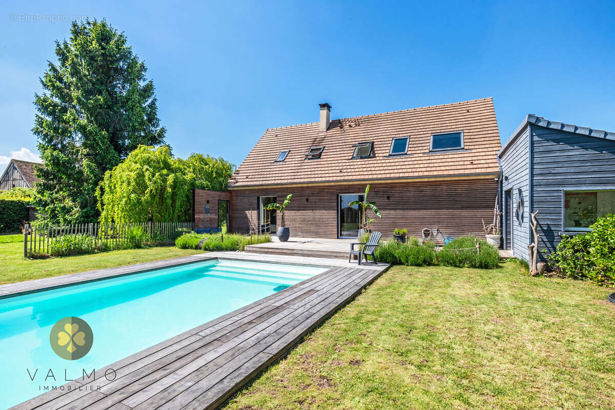 Maison individuelle 'coup de coeur' avec piscine en centre village - photo 7