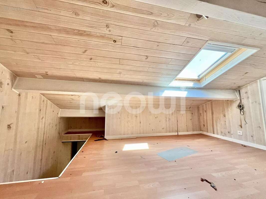 Maison à SAINT-BONNET-PRES-RIOM