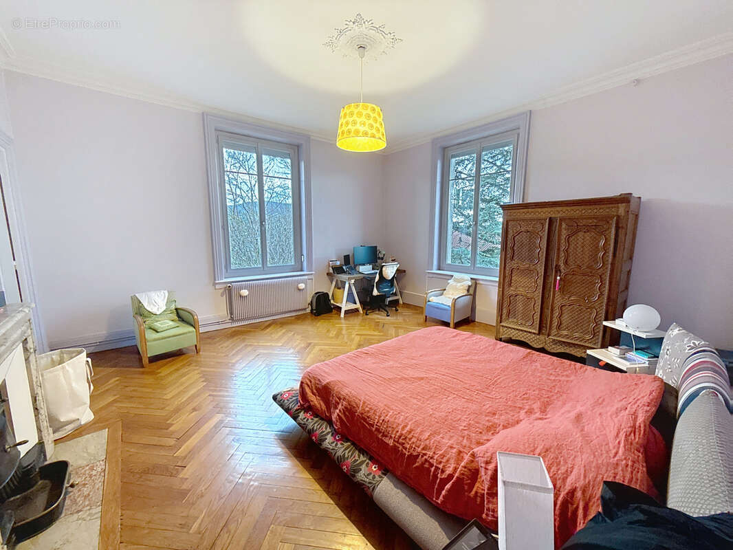 Appartement à SAINT-CHAMOND