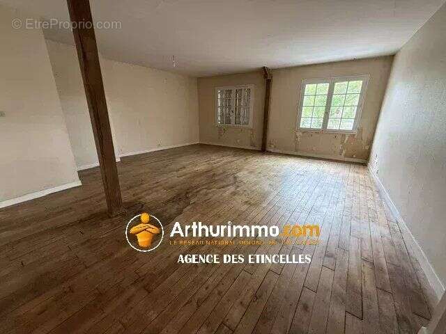Vente Bureau-local Martigne-ferchaud(35640) 177 950ï¿œ - photo 2