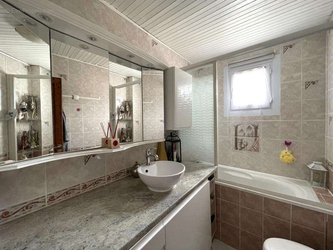 Maison à MAROLLES-EN-HUREPOIX