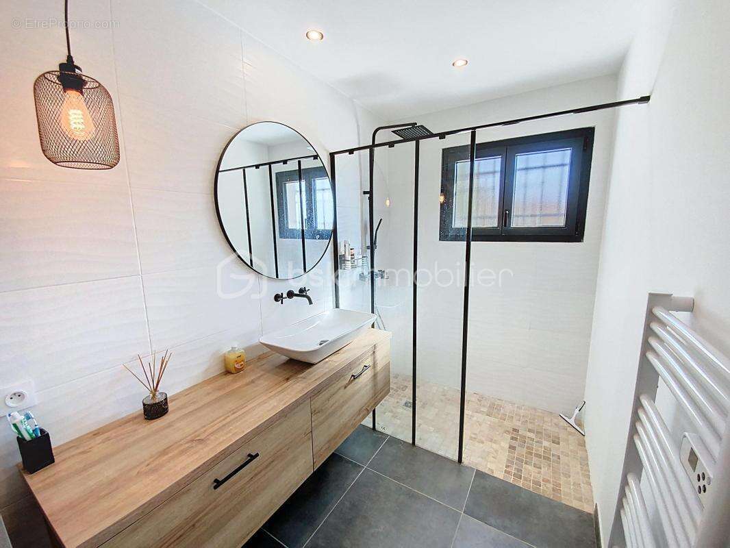 Maison à CUXAC-D&#039;AUDE