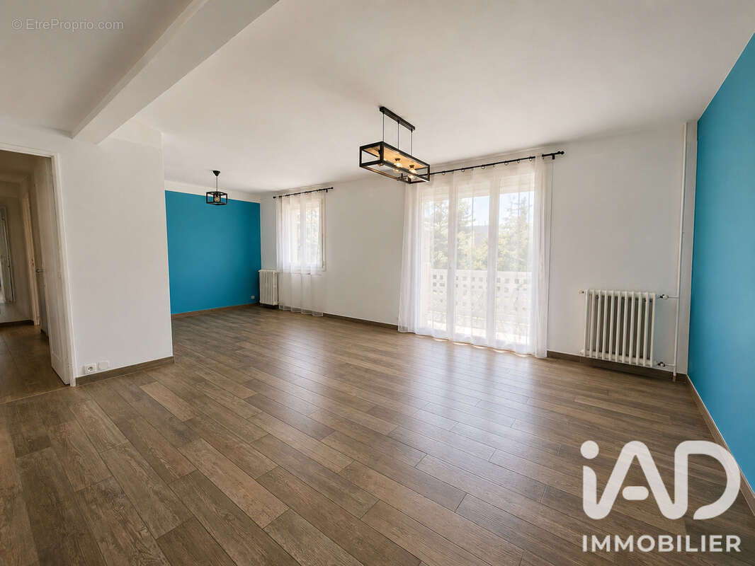 Photo 2 - Appartement à MARSEILLE-9E