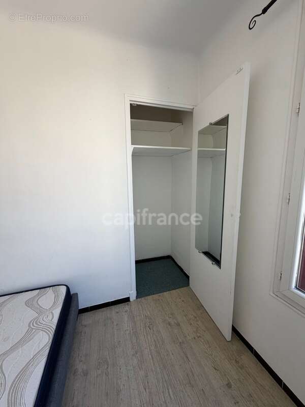 Appartement à MARSEILLE-5E