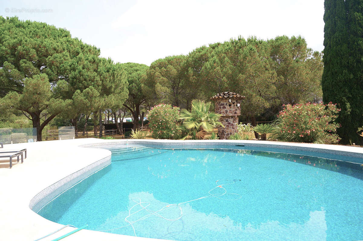 Maison à FREJUS