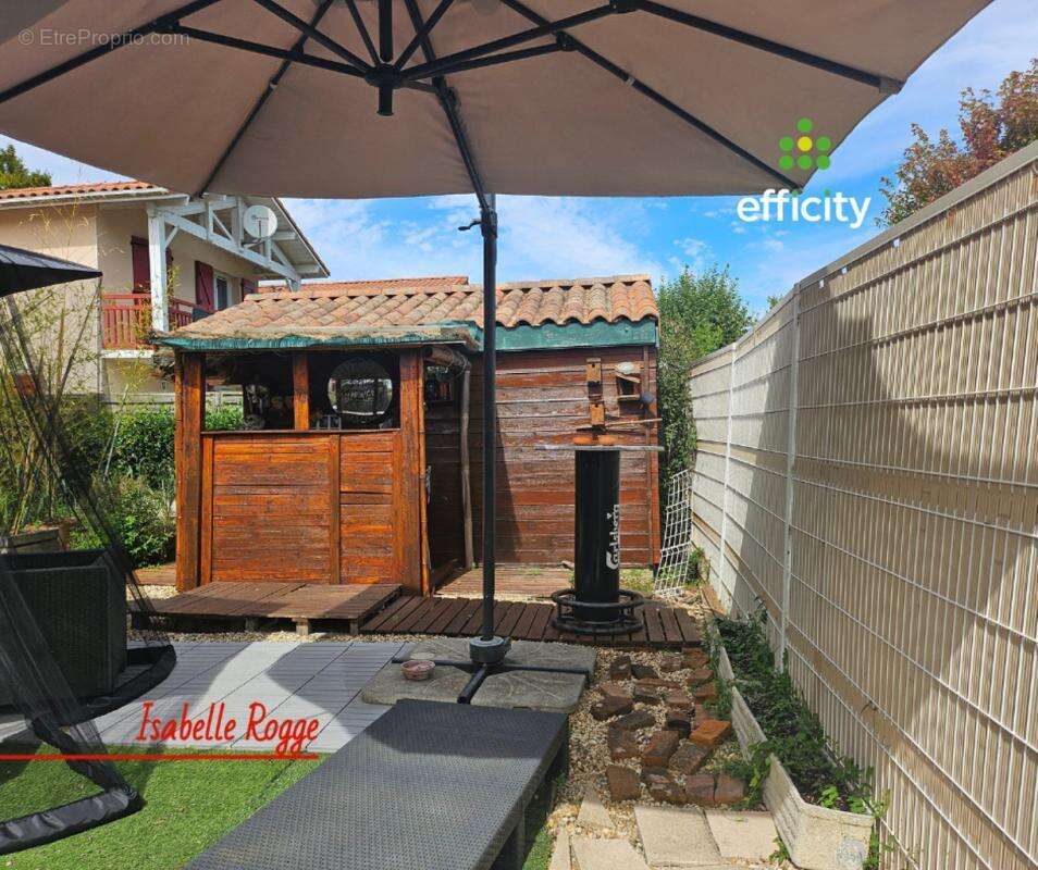 Maison à SAINT-MARTIN-DE-SEIGNANX