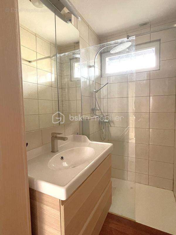 Maison à LES CLAYES-SOUS-BOIS