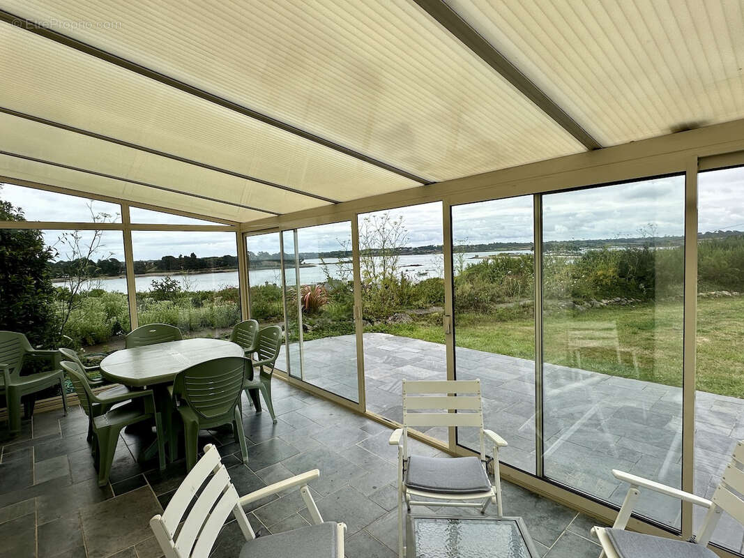 Maison à PLOUGRESCANT