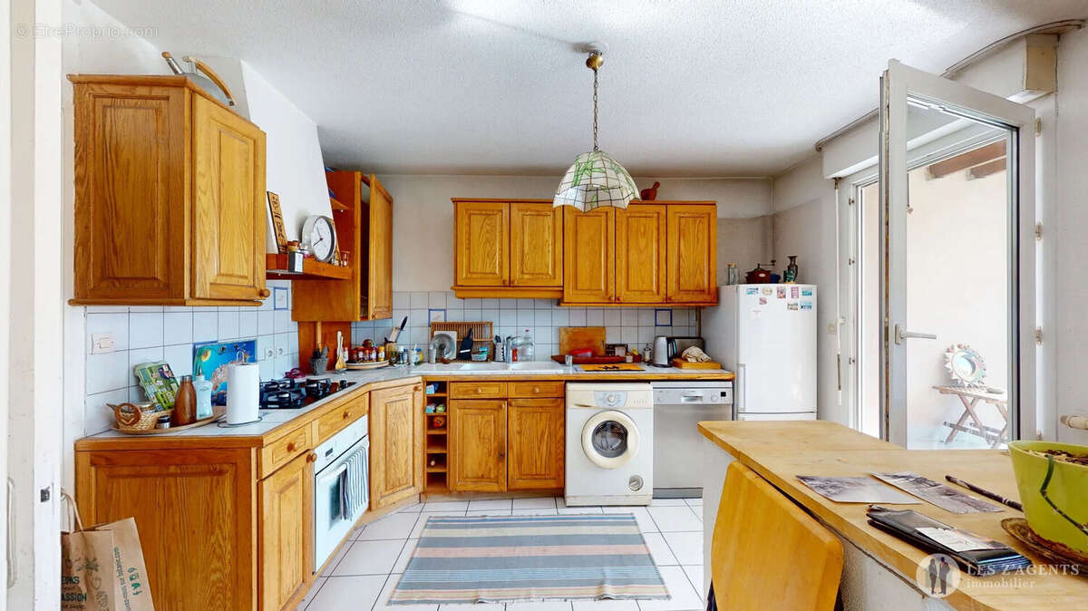 Appartement à SAINT-MARTIN-D'HERES