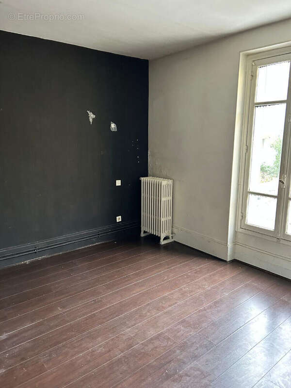 Appartement à LA GARENNE-COLOMBES