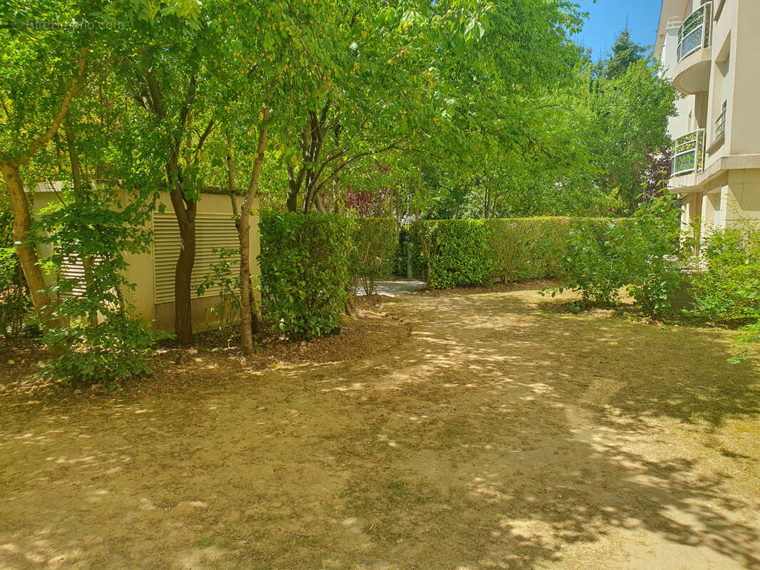 Appartement à CORBEIL-ESSONNES