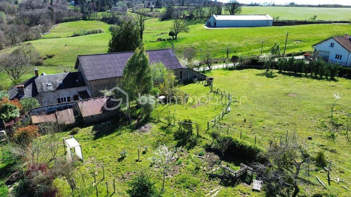 Maison à CHATEAUNEUF-LA-FORET