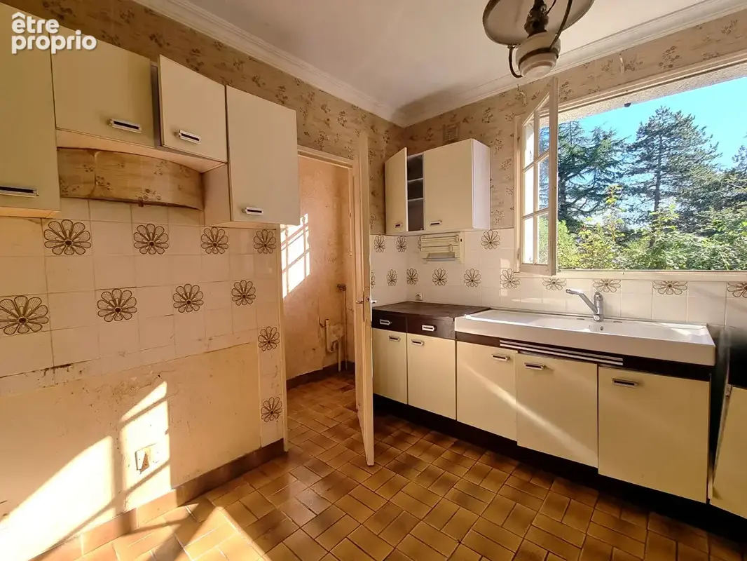 Maison à vendre à Saint Etienne de Montluc - 6 pièces, 113 m², terrain 2180 m² - photo 6