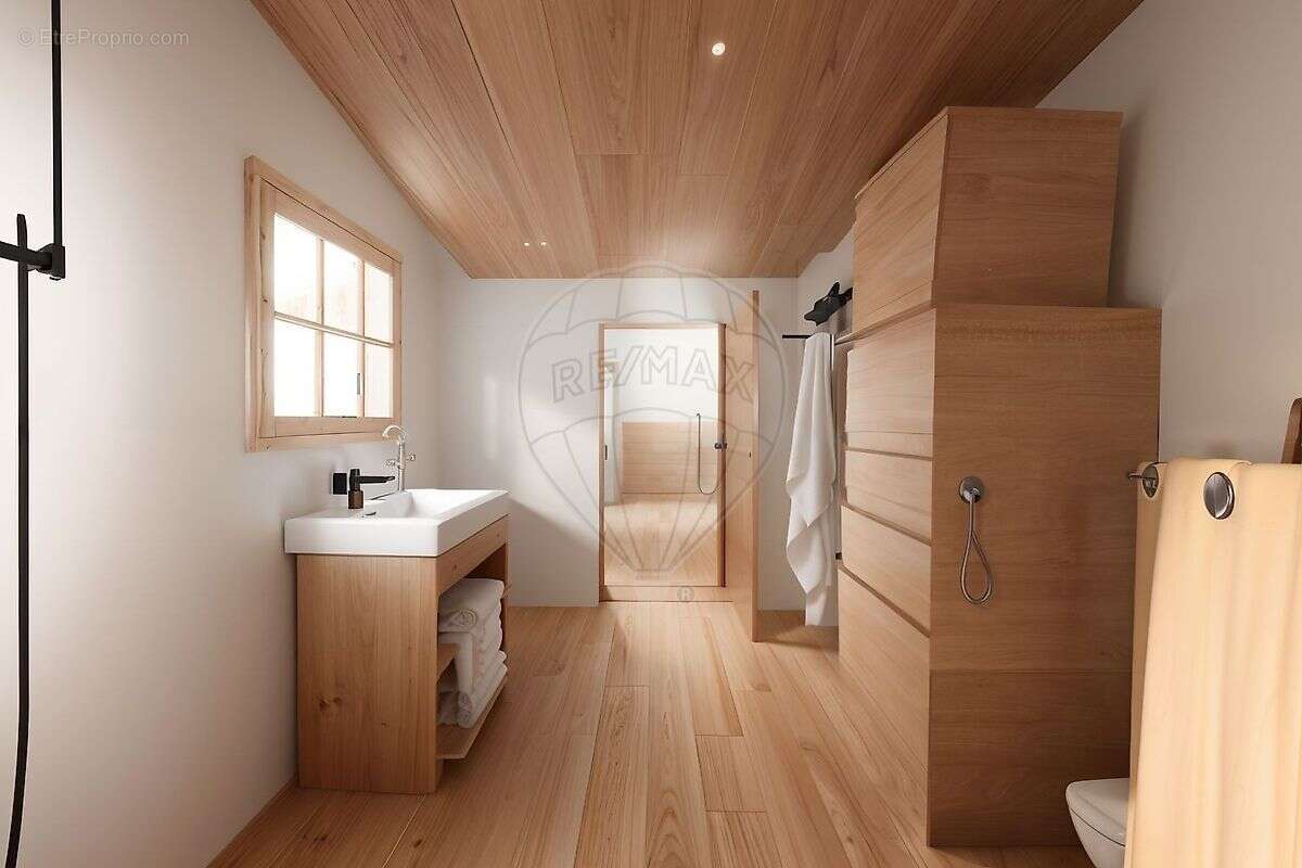 Maison à LES MATHES