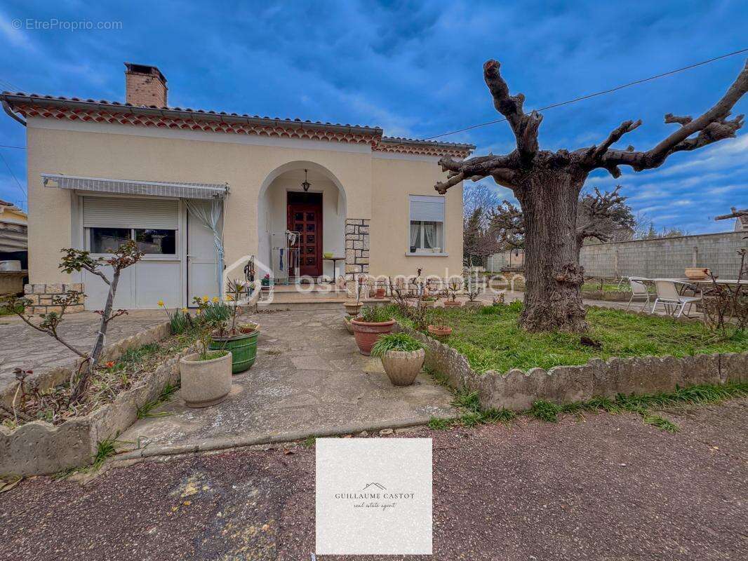 Maison à SORGUES