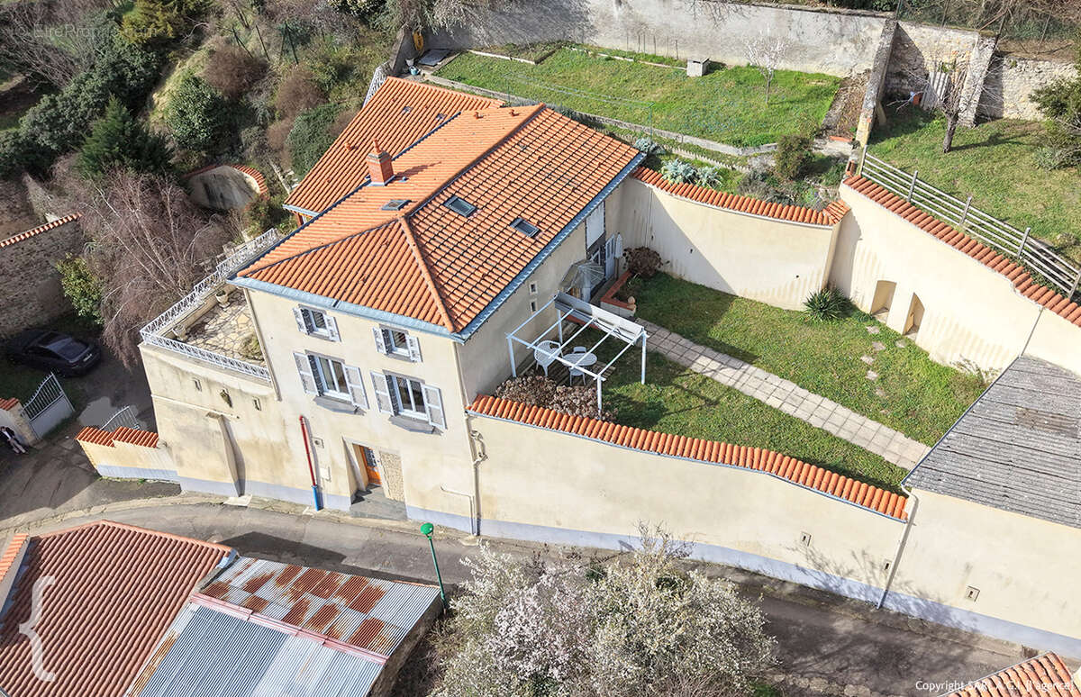 Maison à VERTAIZON