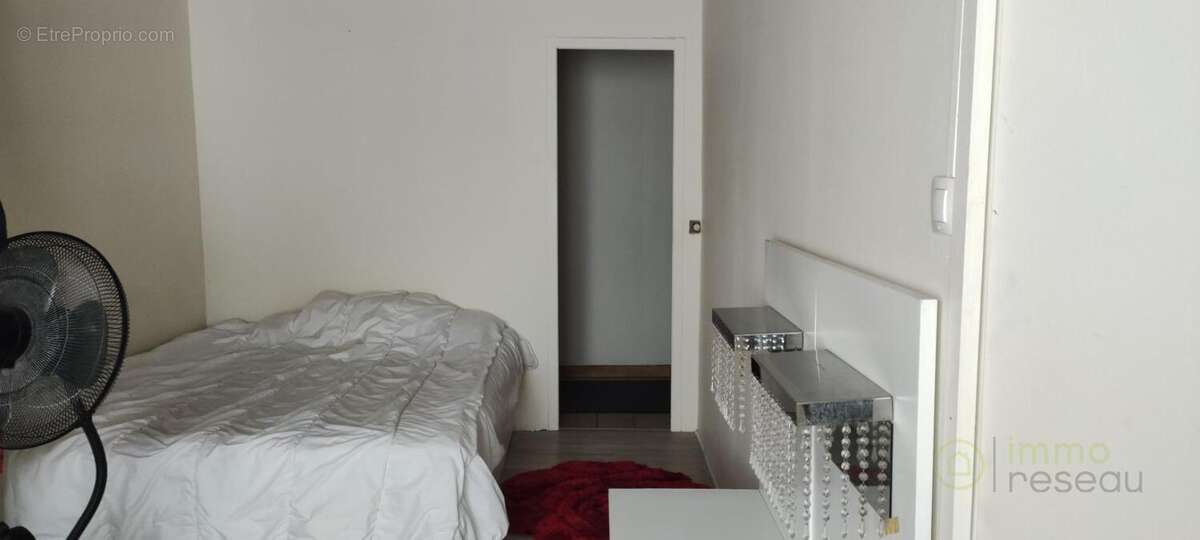 Maison 130 m² à Saint-Bonnet-Sur-Gironde  - photo 5