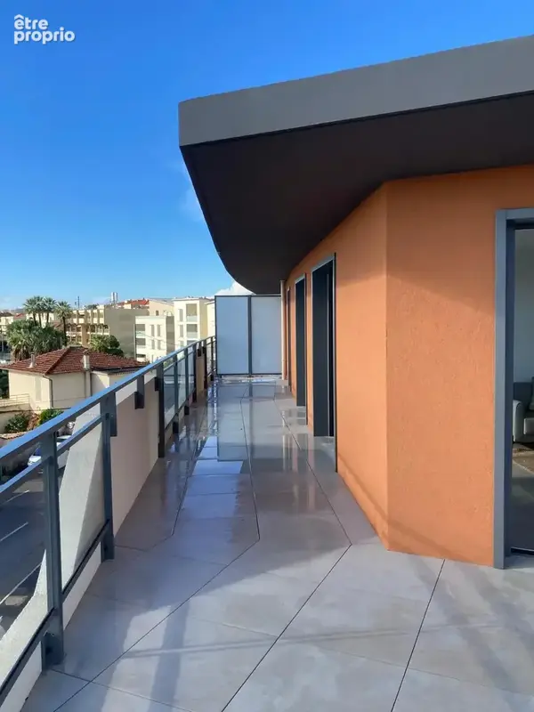 Antibes — votre villa sur le toit, avec vue mer et montagnes - photo 1