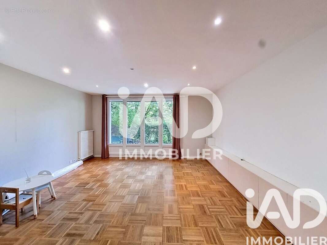 Photo 3 - Appartement à LIVRY-GARGAN